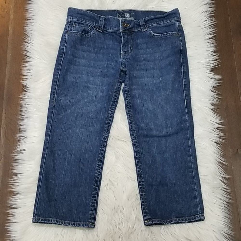 New York & Company Platinum Mid-Rise Crop Distressed Jeans - Size 8
